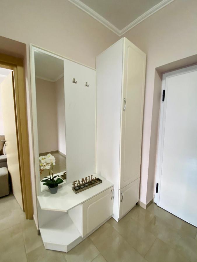 Ultra Apartments 'New Baazar 2' Tirana Kültér fotó