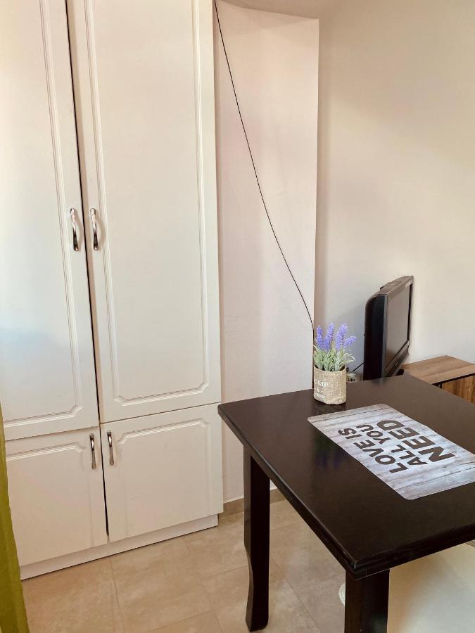Ultra Apartments 'New Baazar 2' Tirana Kültér fotó